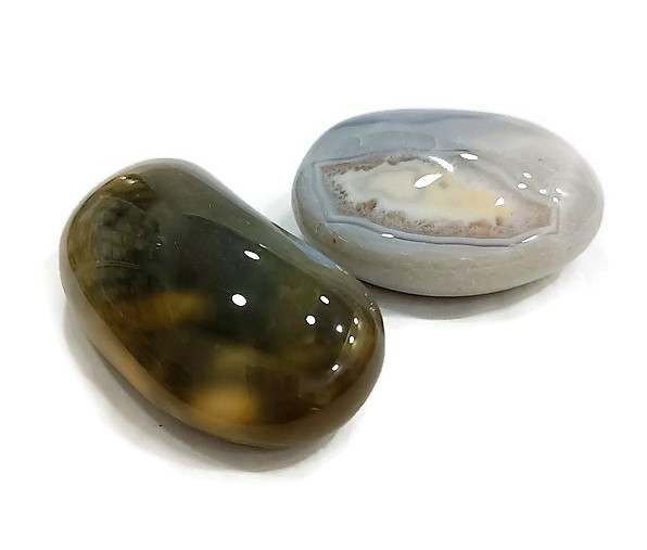 חלוקי אגת גדולים