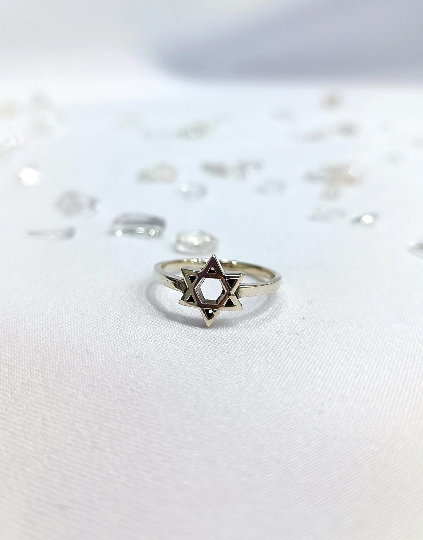 טבעת מגן דוד עדינה טבעת מגן דוד עדינה