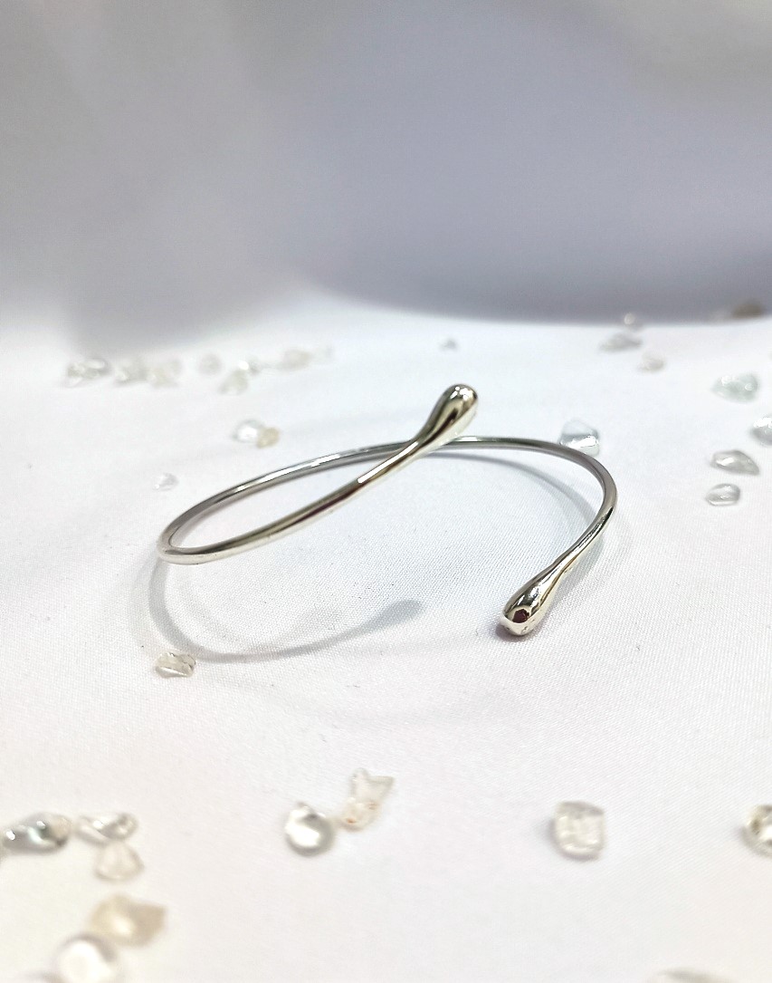 צמיד טיפות פתוח צמיד טיפות פתוח