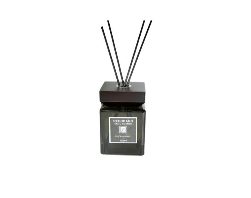 מפיץ ריח 250 מ"ל - BLACK DIAMOND מפיץ ריח 250 מ"ל - BLACK DIAMOND