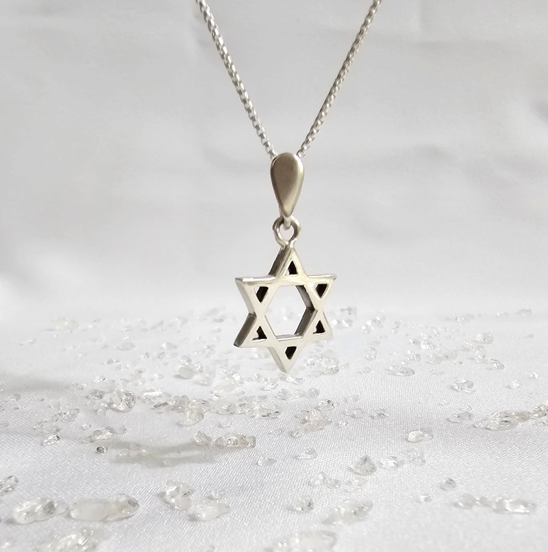 תליון מגן דוד חלק תליון מגן דוד חלק