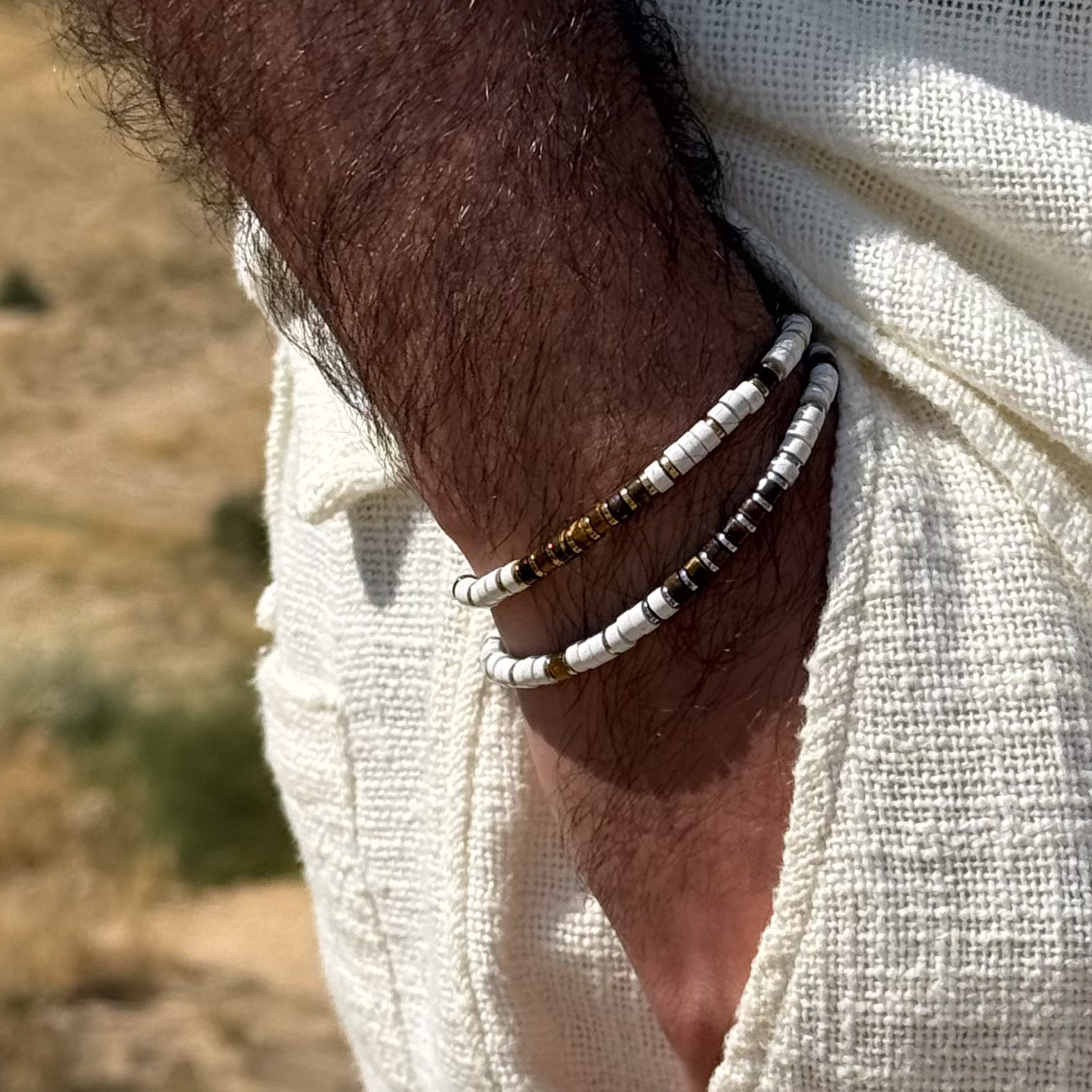 צמיד עין הנמר, המטייט והיולייט- חיבורים צמיד עין הנמר, המטייט והיולייט- חיבורים