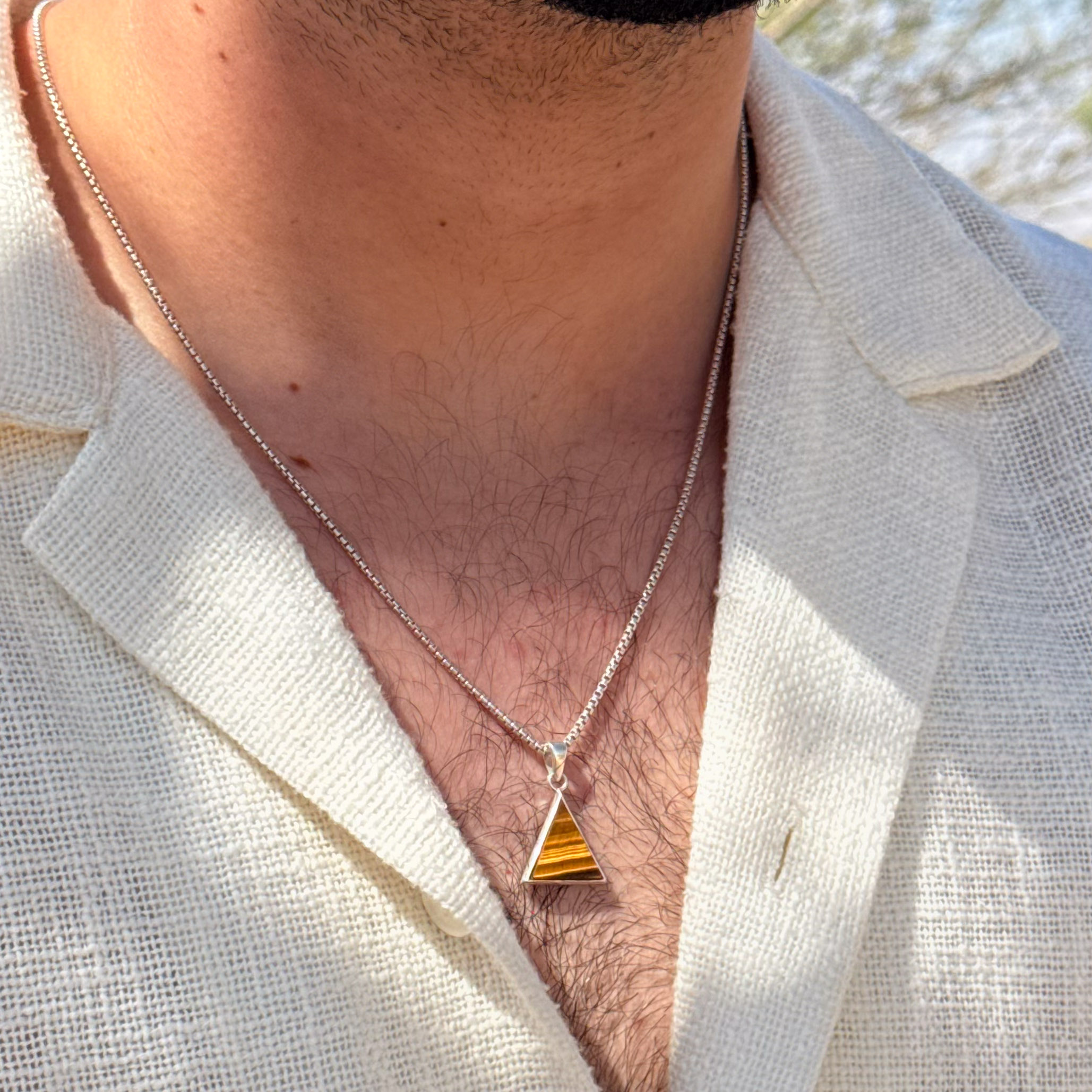 תליון עין הנמר משולש - פסגות תליון עין הנמר משולש - פסגות