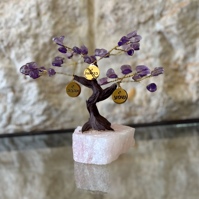 העץ הנדיב אמטיסט על רוז קוורץ קטן העץ הנדיב אמטיסט על רוז קוורץ קטן