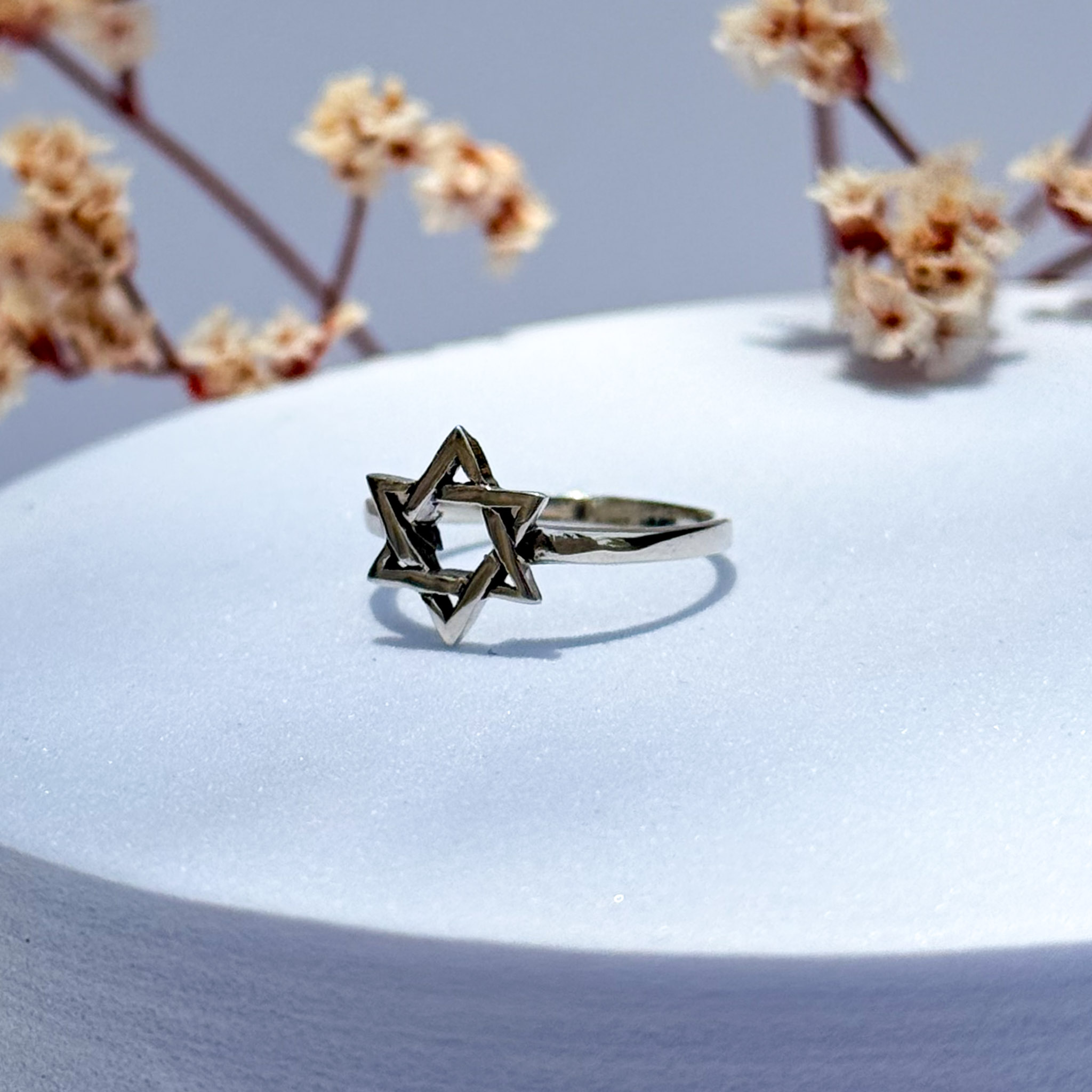 טבעת מגן דוד עדינה טבעת מגן דוד עדינה
