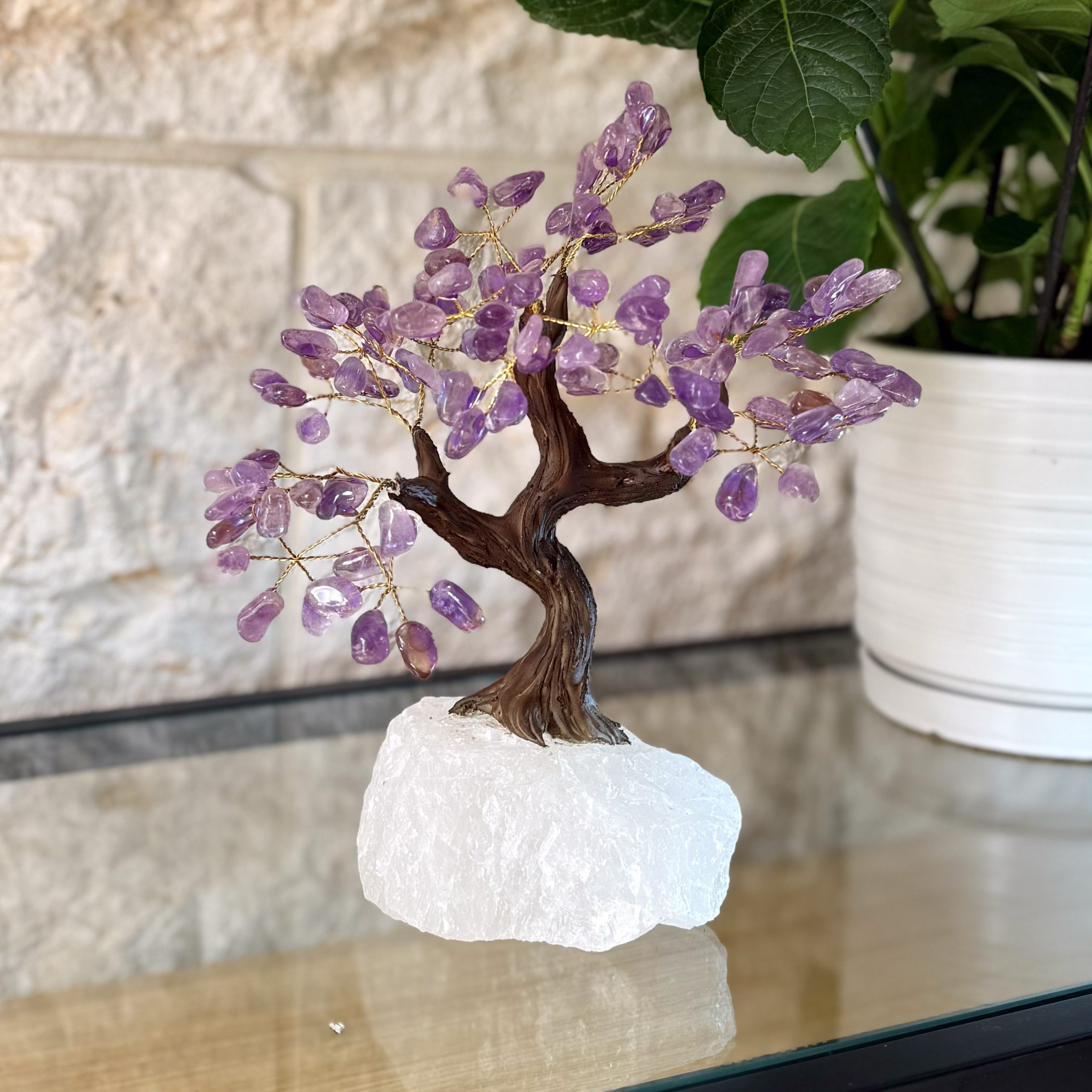 העץ הנדיב אמטיסט על קוורץ גדול העץ הנדיב אמטיסט על קוורץ גדול
